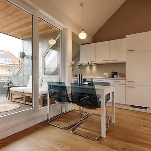 Homie Erthal Apartment